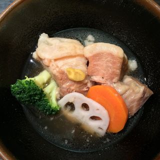 黒豚の角煮(遊食豚彩いちにいさん日比谷店)