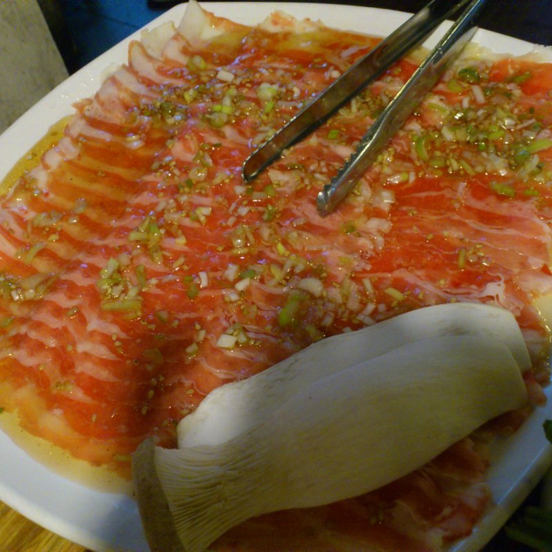 ヤンニョム牛肉(サンボンファログイ（산봉화로구이）)