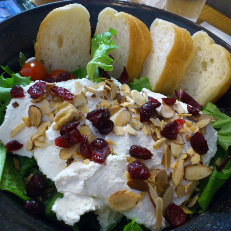 リコッタチーズサラダ(cafe MAMAS)