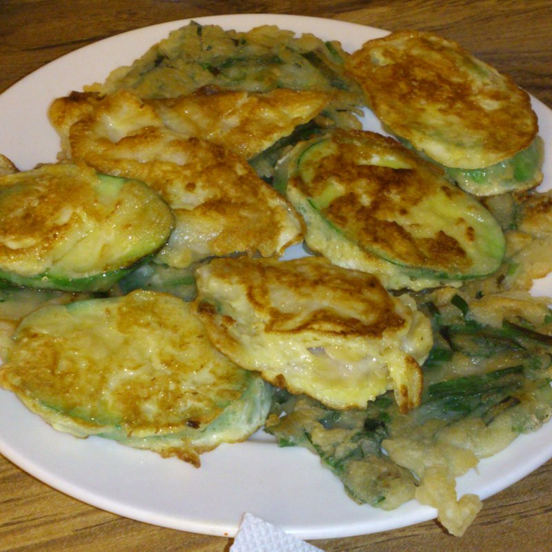 野菜チジミ(秘苑ソンカルグクス（비원 손 칼국수）)