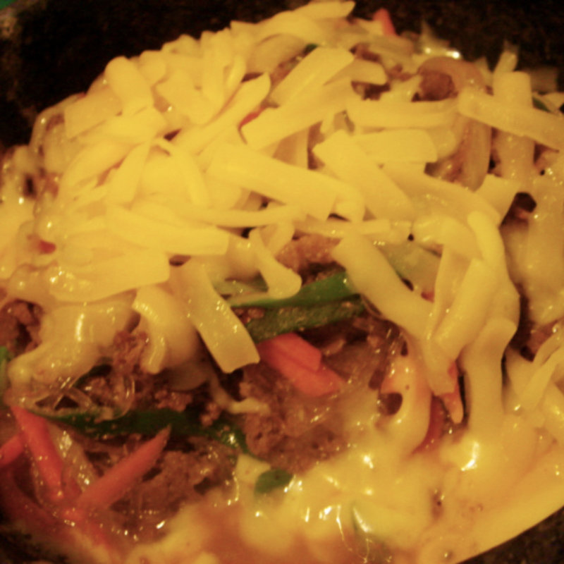 石焼チーズプルコギ丼(でりかおんどる 1号店(本店))