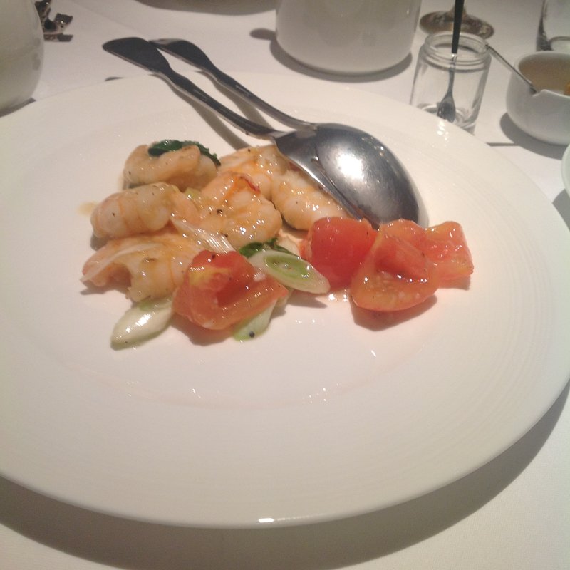 エビとトマトの炒め物(チャイニーズダイニング　黄鶴)