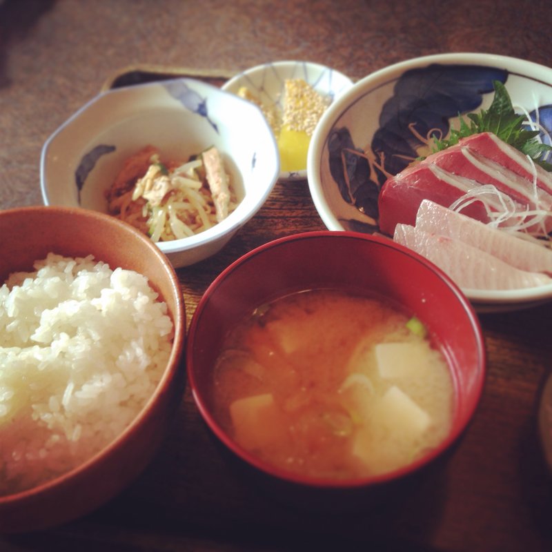 刺身定食 ぶり(まるや)