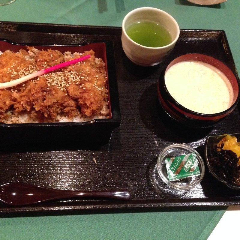 元祖とんとんお重(シェ・スナガ （【旧店名】 モンドォール）)