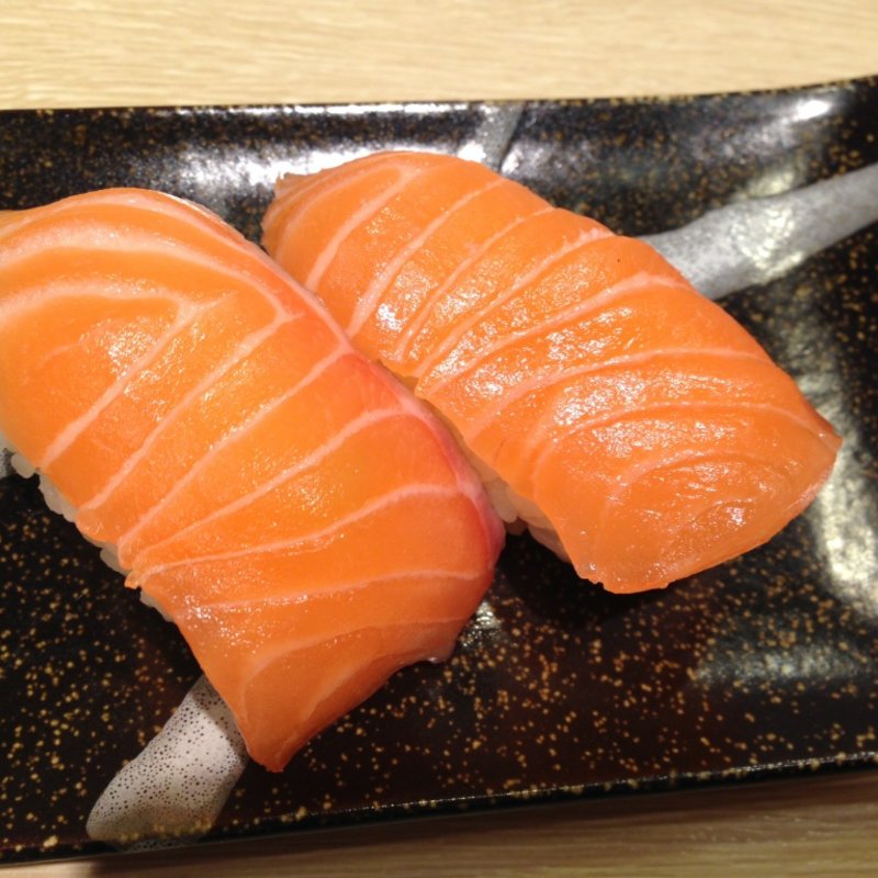 サーモン(権太呂すし 十三本町店 （十三／寿司）)