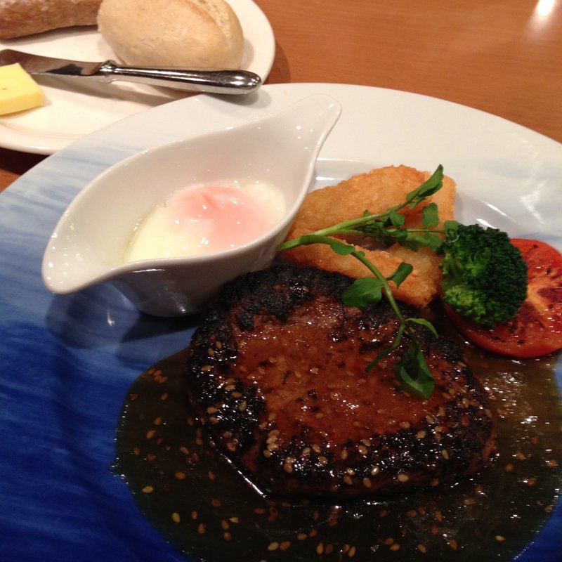 ハンバーグランチ(ガンシップ 東京店)