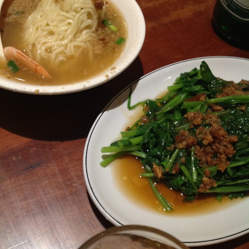 空芯菜炒めとエビらーめん(好記担仔麺（ハオチータンザイミィェン）)