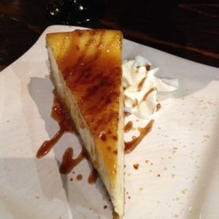 Creme Brulee Cheesecake(La Cucina Ristorante Italiano)