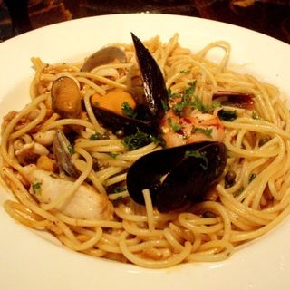 Seafood linguine(La Cucina Ristorante Italiano)