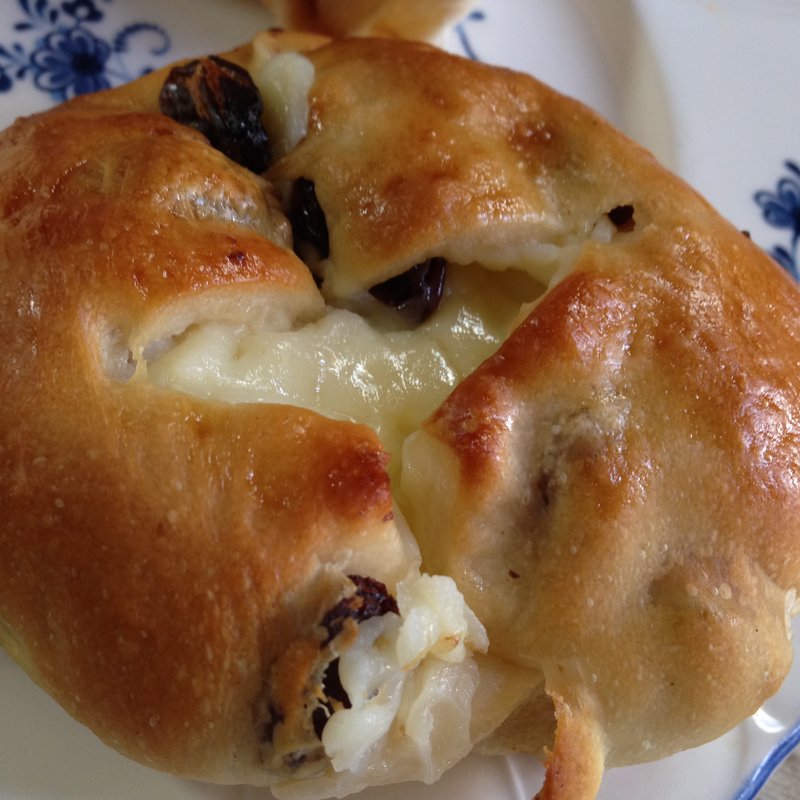 クリームチーズレーズン(グルテンフリー田んぼのパン工房 米魂)