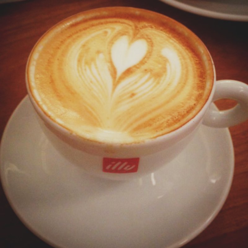 豆乳 カフェラテ  (パンとエスプレッソと)