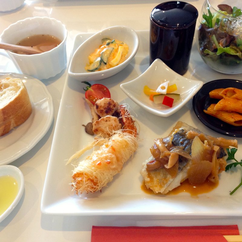 お魚ランチ(Acoustic Cafe Bar Vivo)