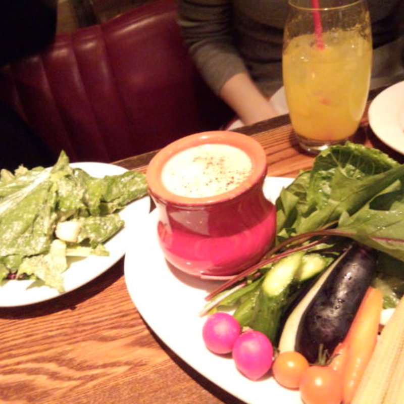 旬野菜とロメインレタスのパーニャカウダ(RIGOLETTO WINE AND BAR)