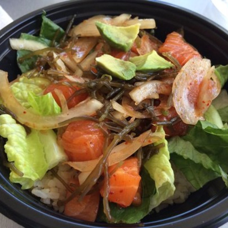 Salmon poke(Hi-Tide Poke Cafe)