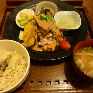ランチ定食(玄三庵)