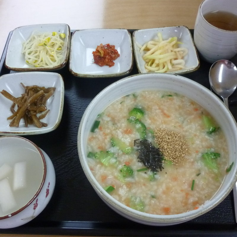 ブロッコリーとエビのお粥(味加本)