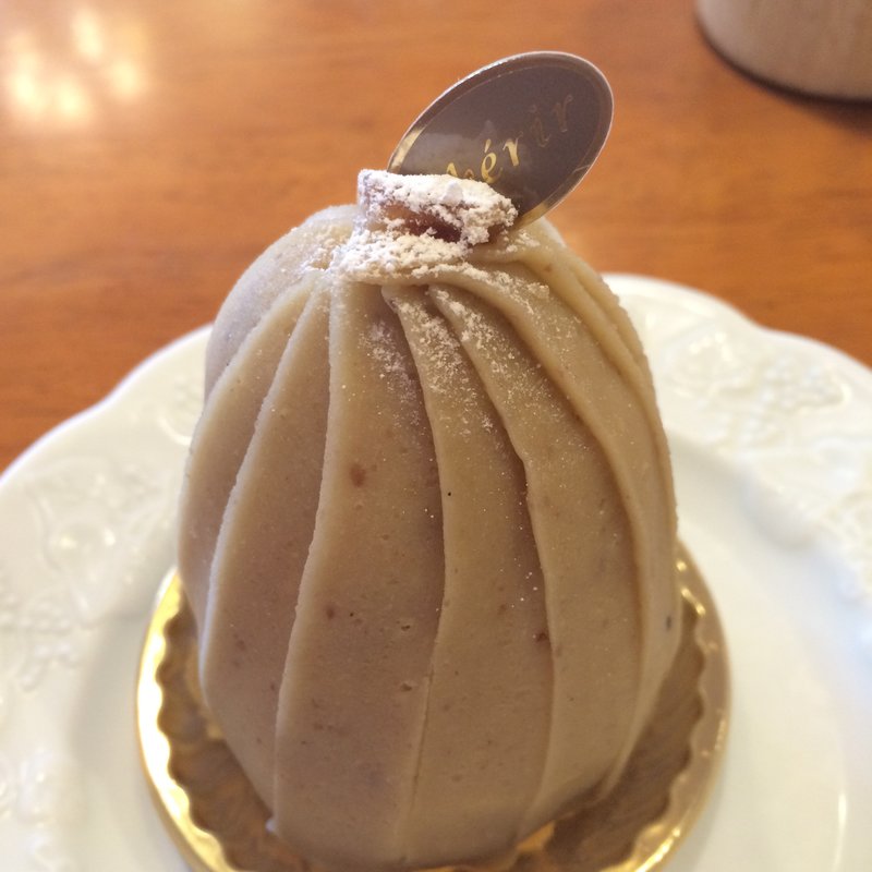 蒸し栗のモンブラン(ケーキ＆ティールーム シェリール)