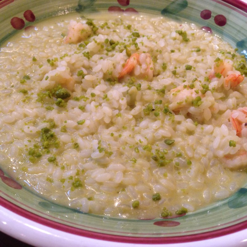 ピスタチオと小エビのリゾット(フィーコディンディア)