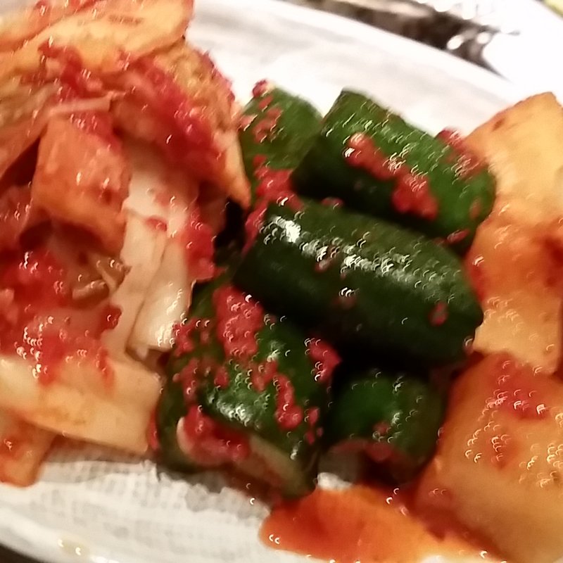 キムチ盛り合わせ(炭火焼肉 道頓堀みつる 道頓堀本店)