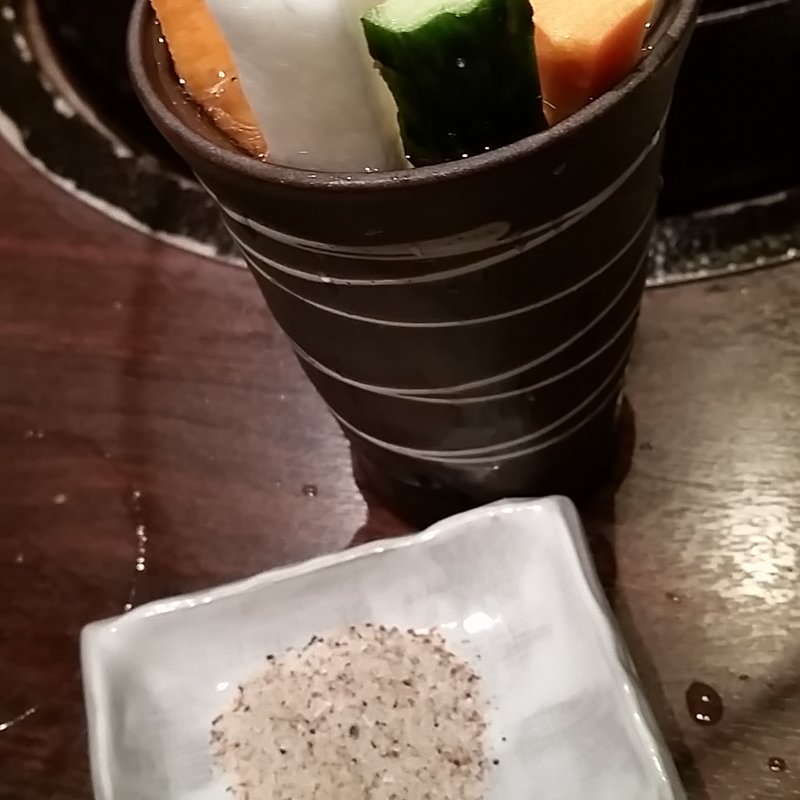 野菜スティック(炭火焼肉 道頓堀みつる 道頓堀本店)