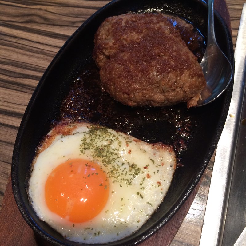 ハンバーグ(焼肉ジャンボ 本郷店)