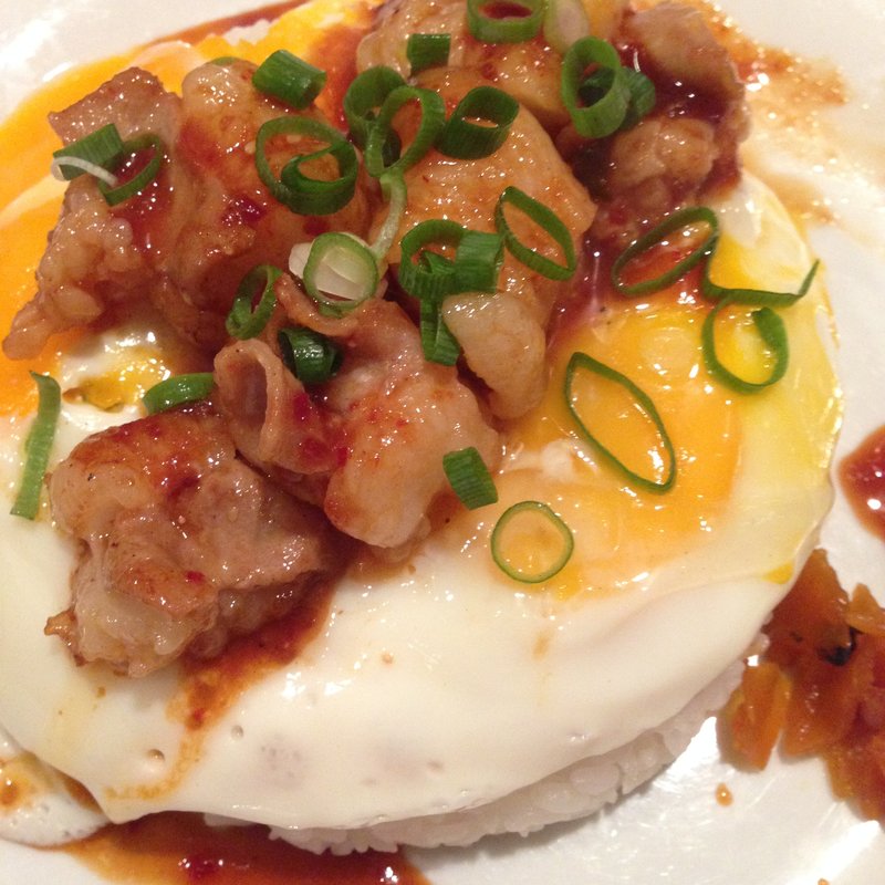 ホルモンやきにくライス(お好み焼・鉄板焼 せんべや （【旧店名】晩菜 せんべやから・・・。）)