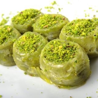 Saray Sarma(Mydonose Cafe)