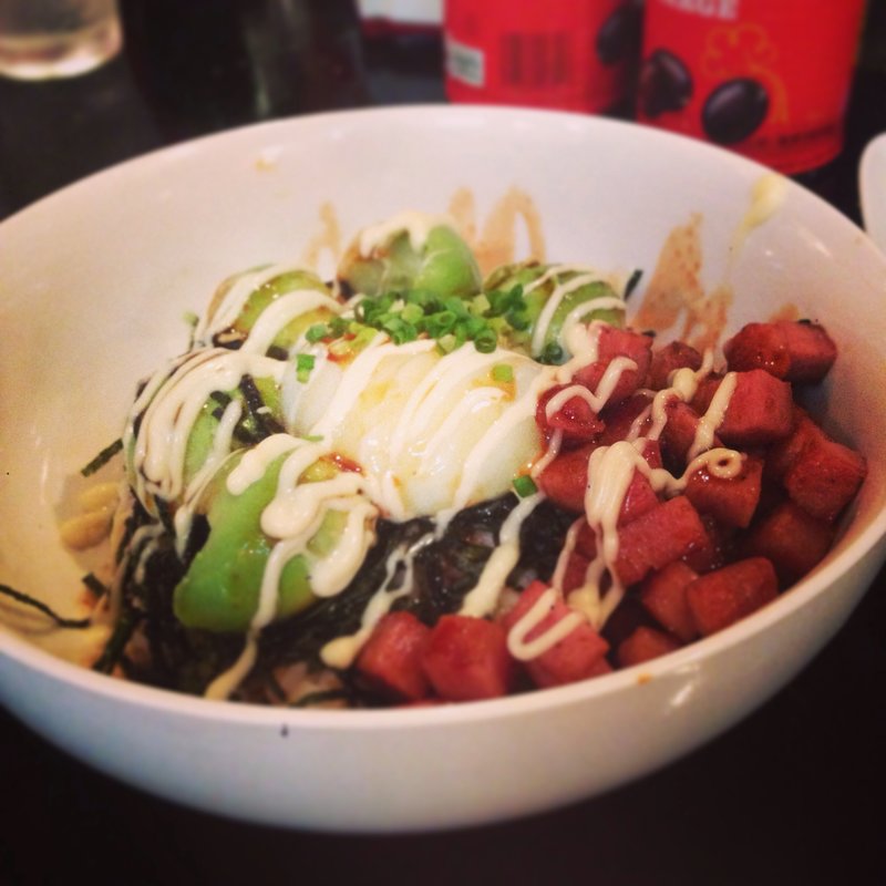 スパムアボカ丼(照り焼きソース)(アボカドバル セッソマット　Avocado Bal  sesso matto)