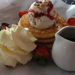 Strawberry Pancakes(Paddington House of Pancakes)