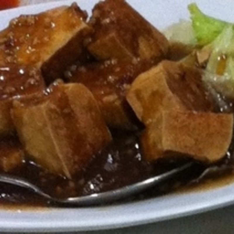 Deep fried tauhu with oyster sauce(Ipoh Hainan Chicken Rice)