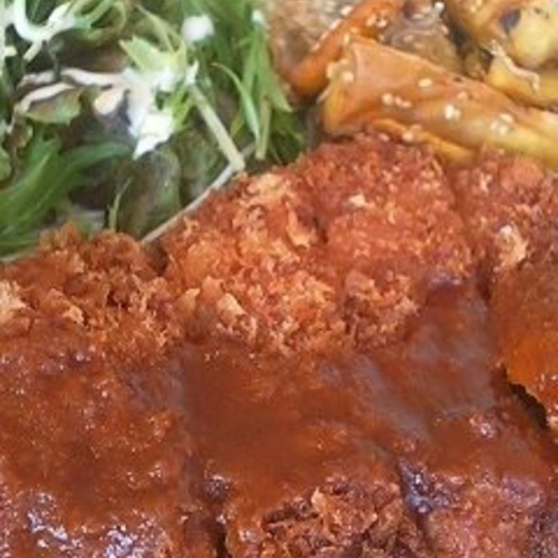 チキンカツのデミグラスソース(A to Z cafe)