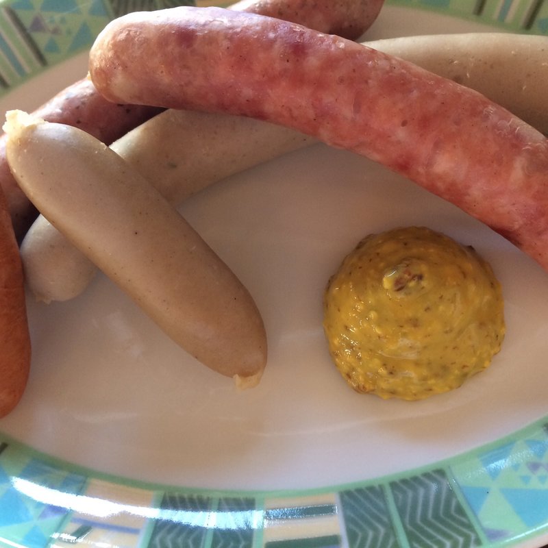 ソーセージ盛り合わせ(5種)(シュトゥーベン・オータマ)