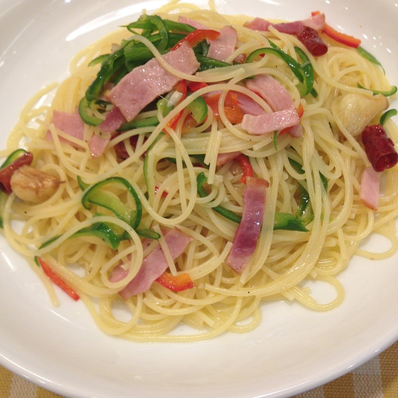 野菜たっぷりペペロンチーノ(ビバパスタ )