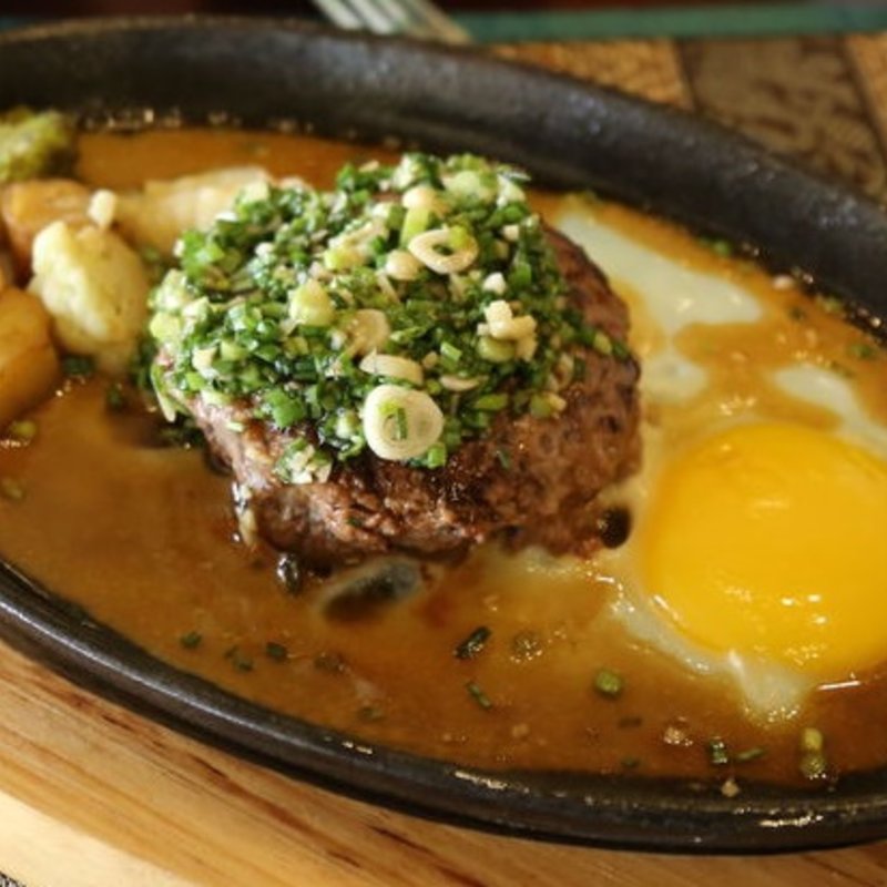 オニオンソース・ハンバーグ(Japanese Pizza Yes)