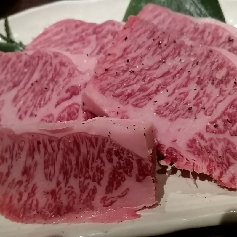 上カルビ(炭火焼肉 道頓堀みつる 道頓堀本店)