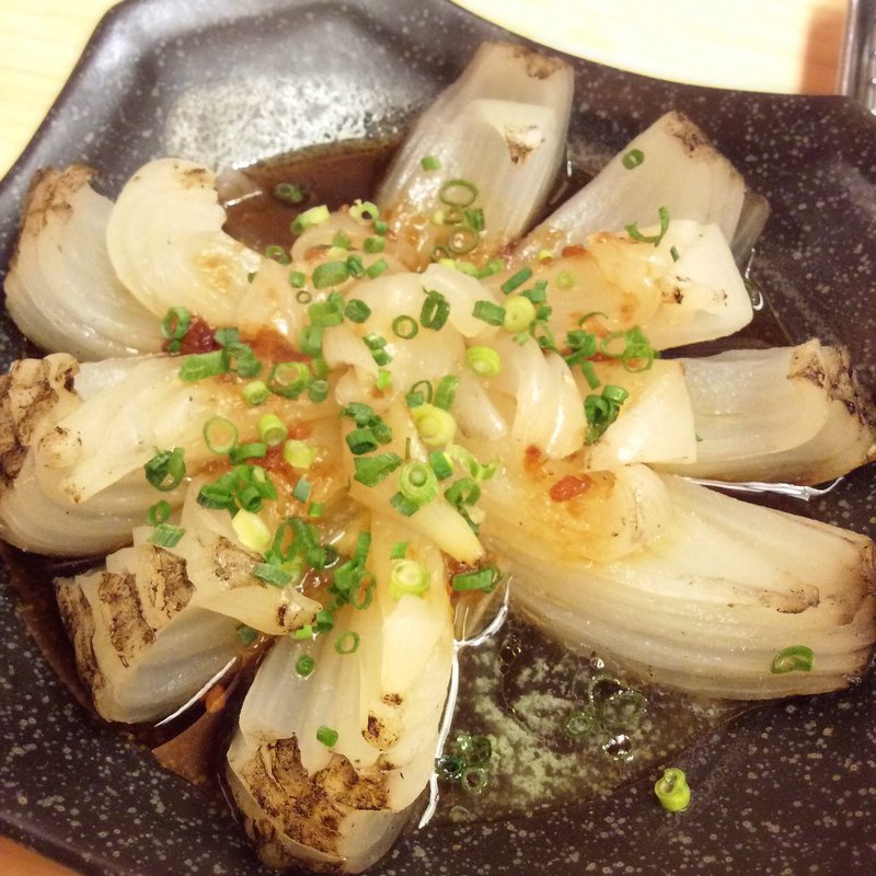  新鮮甘玉葱◎ごと黒焼き(いぶし銀次郎　西原本舗)