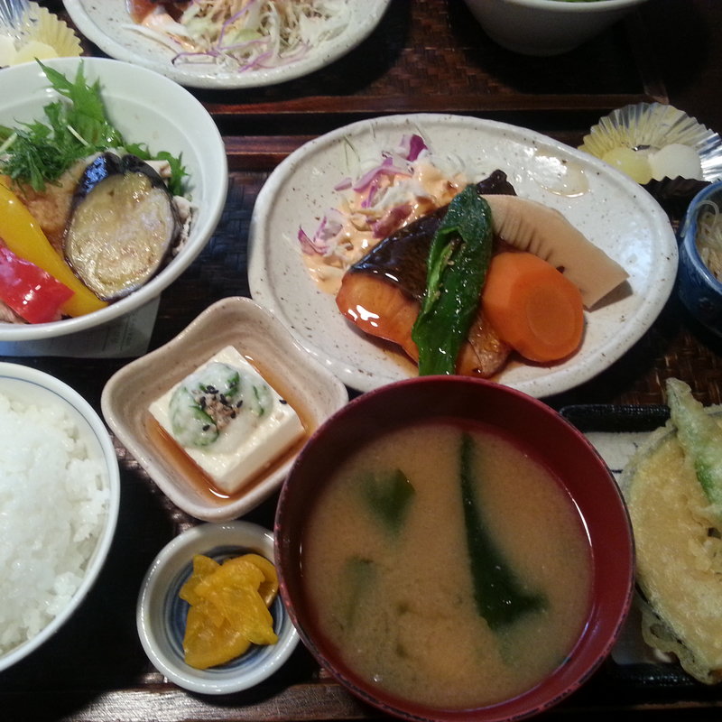 ミックス定食(ここら屋 御幸町本店 （ここらや）)