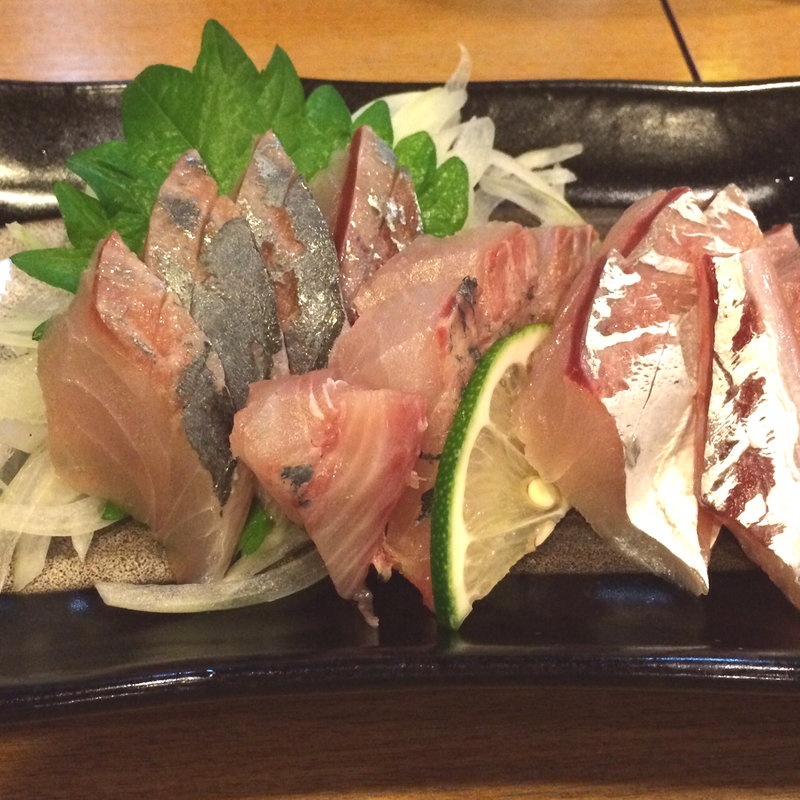 新鮮地魚盛り合わせ(炭焼・味工房　おおとり)