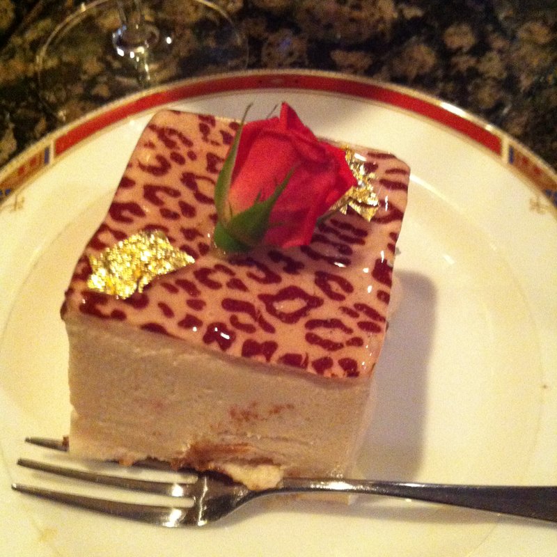 キューブロゼ　(LOUANGE TOKYO ルワンジュ 東京 六本木店)