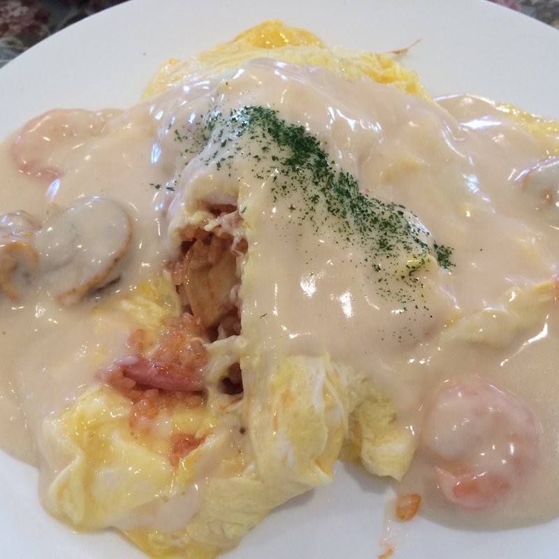 オムライスホワイトソース(ブラッセリエ )