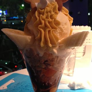 水瓶座(パフェテラス ミルキーウェイ)