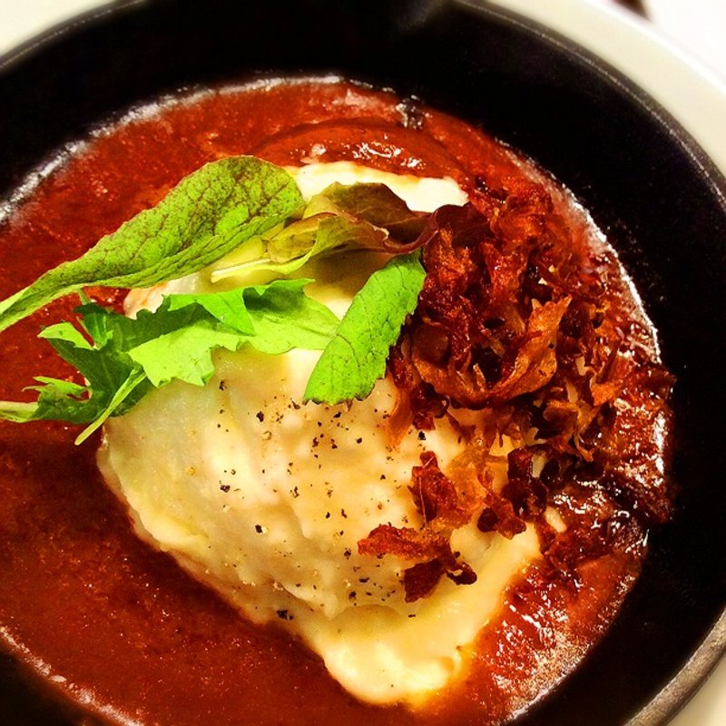 デミハンバーグステーキ　チーズマッシュポテト(オハコルテベーカリー )