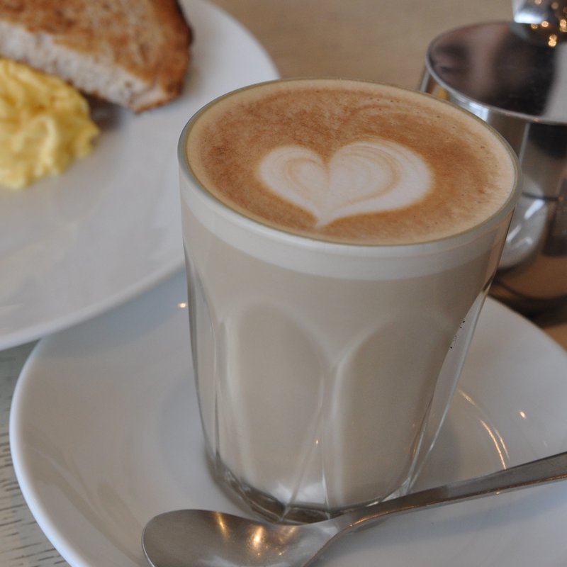 カフェラテ(bills 七里ヶ浜)