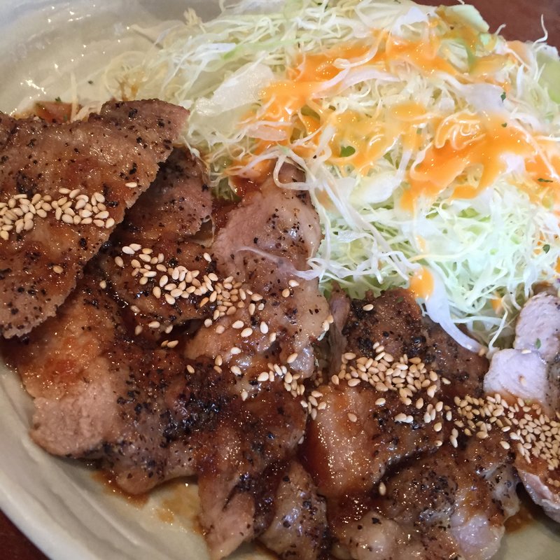 豚ロース塩コショウ焼き(金魚鉢)