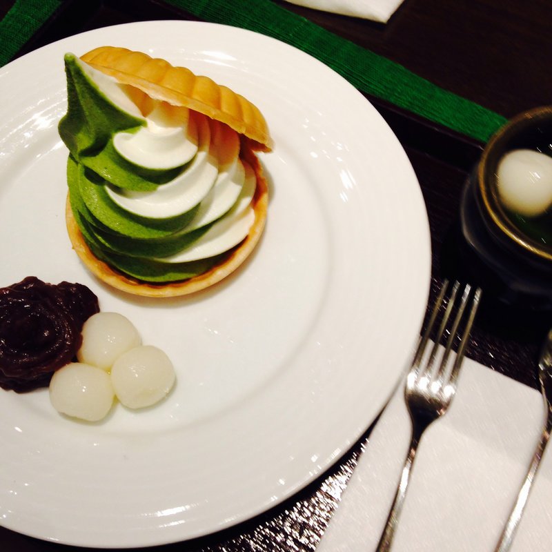 ソフトクリーム　　　抹茶/バニラ(中村藤吉京都駅店)