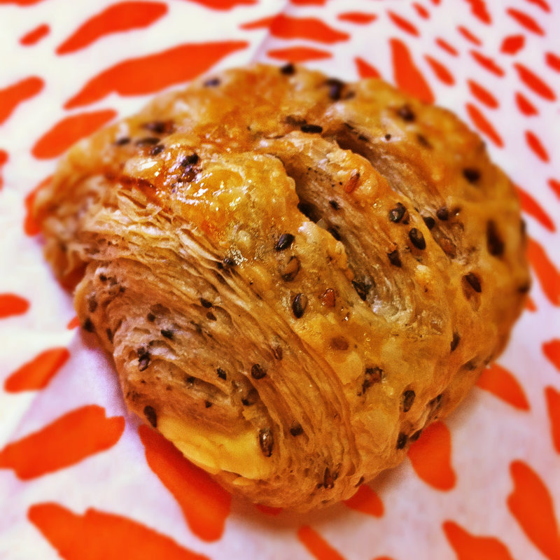 CREAM CHEESE SESAMI(S)(Bakery Provence)