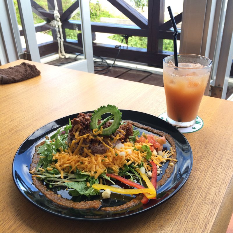 島野菜と島豆腐入りミートのタコライス(RE HALLOW BEACH リハロウビーチ)