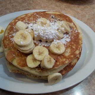 Banana walnut pancakes(Brownstone Diner )