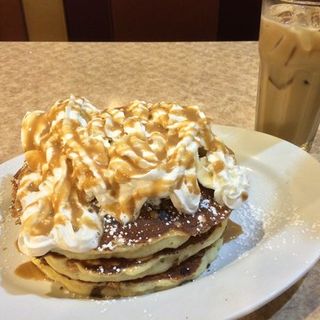 Chocolate and Peanut Butter Pancakes(Brownstone Diner )