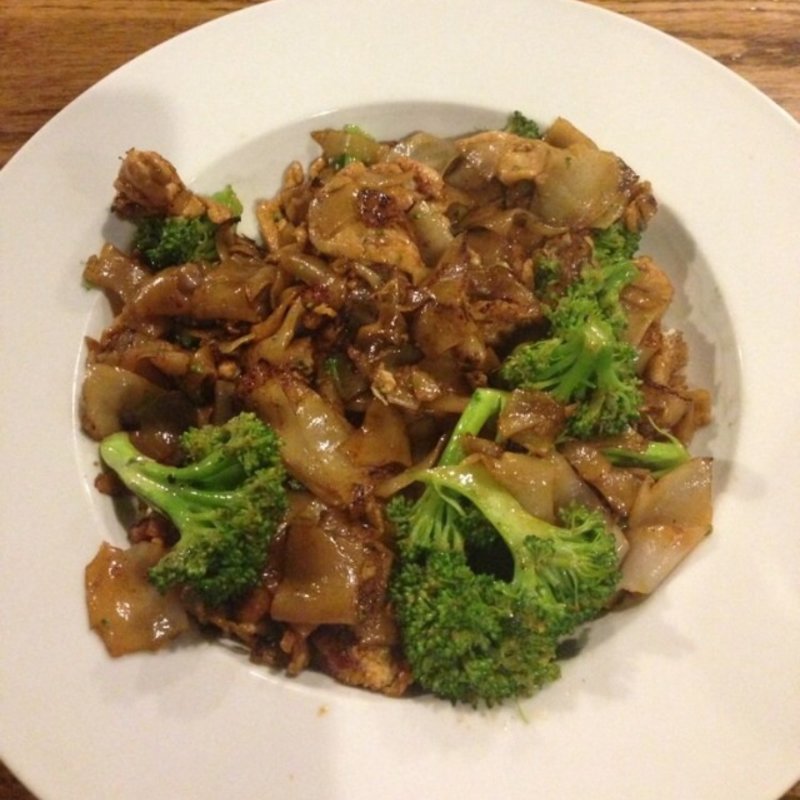 Pad see ew with chicken(Tantalice Thai & American Diner)